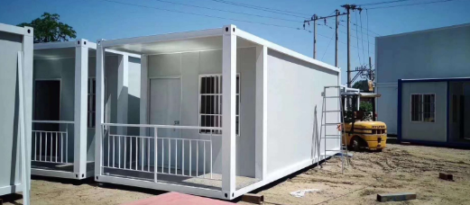 選擇活動(dòng)板房廠家需要注意哪些方面？